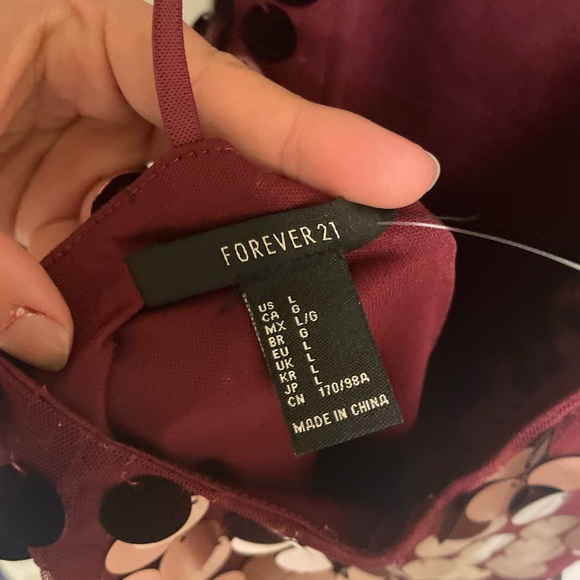 Red sequined dress - Picture 3 of 3